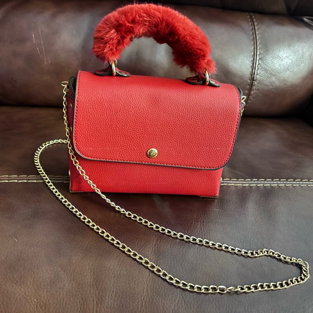 Purse - Red ChainCrossbody Purse